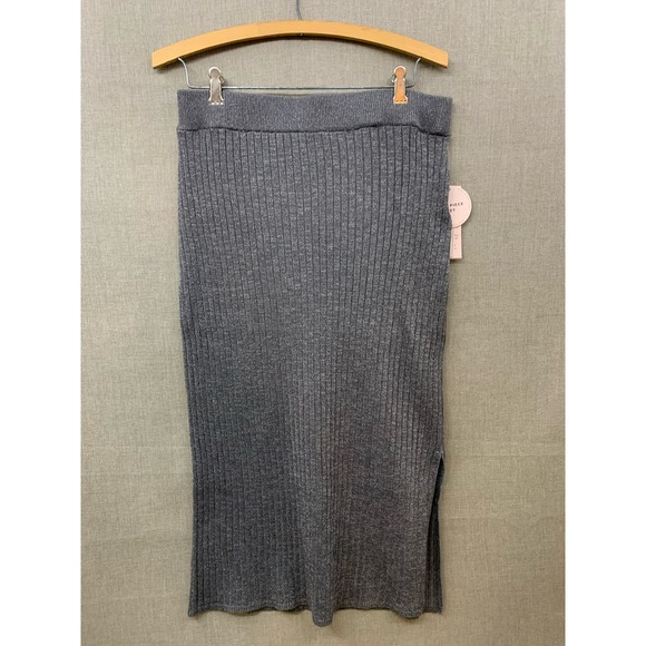 NWT Nanette by Nanette Lepore top/skirt set. Size med. - Picture 7 of 10